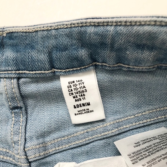 [H&M] Distressed Girl’s Jean Skirt - Picture 3 of 4